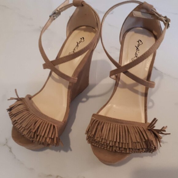 EUC Qupid nude suede strappy wedge platform sandal, 6 - Picture 2 of 7